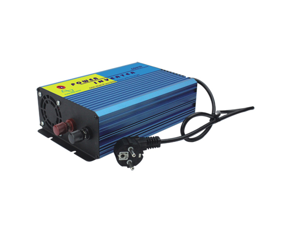 600 Watt Pure Sine Wave Power Inverter with Charger