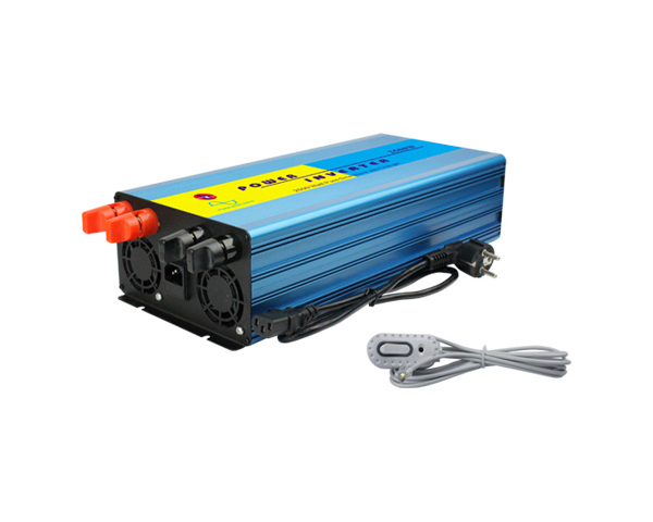 2500 Watt Pure Sine Wave Power Inverter with Charger