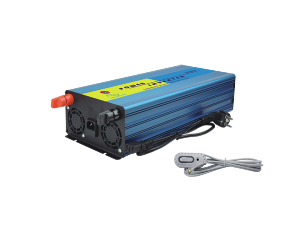 1500 Watt Pure Sine Wave Power Inverter with Charger